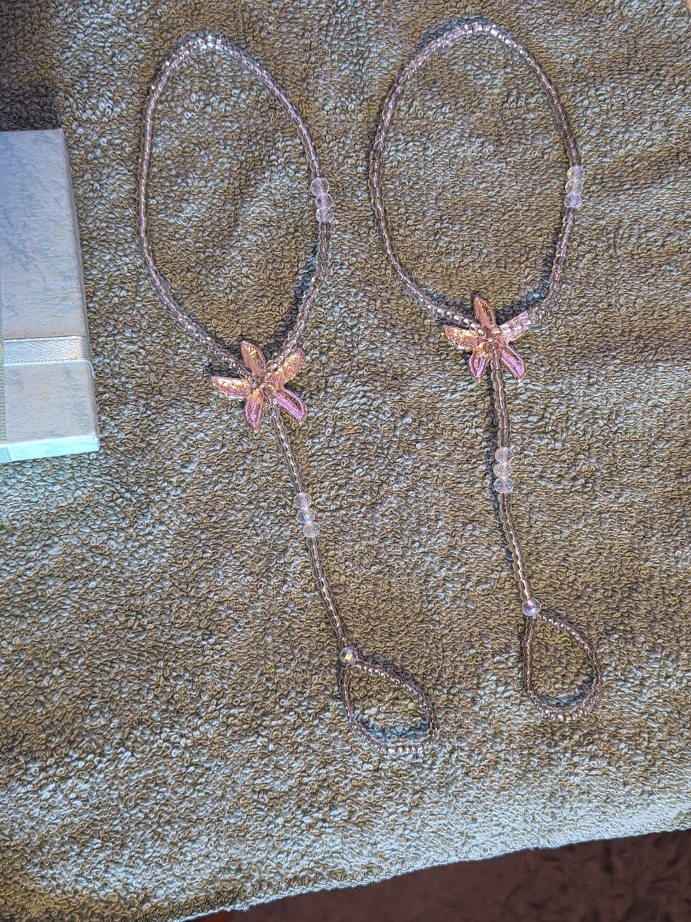 Handcrafted Flower Beaded Foot  Jewelry Set -Unbranded